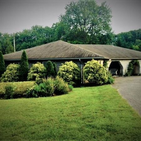 Winnie'S Bed & Breakfast Lawrenceburg Exterior photo