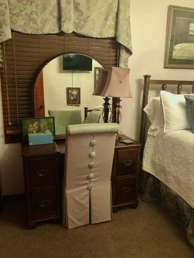 Winnie'S Bed & Breakfast Lawrenceburg Exterior photo
